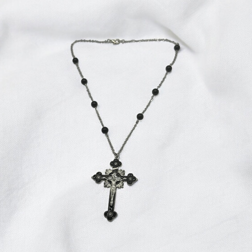 Miniatyrbild: The Obsidian Cross Necklace