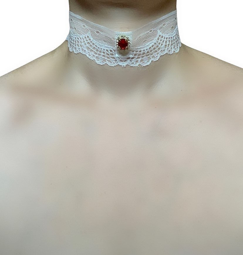 White Lace Ruby Choker