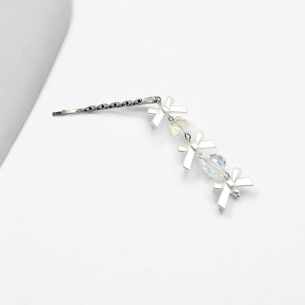 Miniaturbild: Whimsical Bow Hair Clip