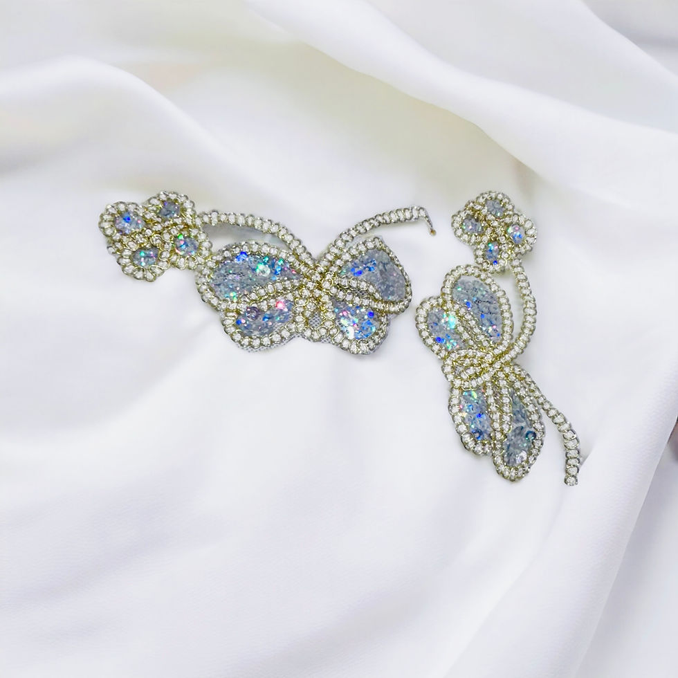 Miniatyrbild: Embroidered Sequin Butterfly Hair Clips
