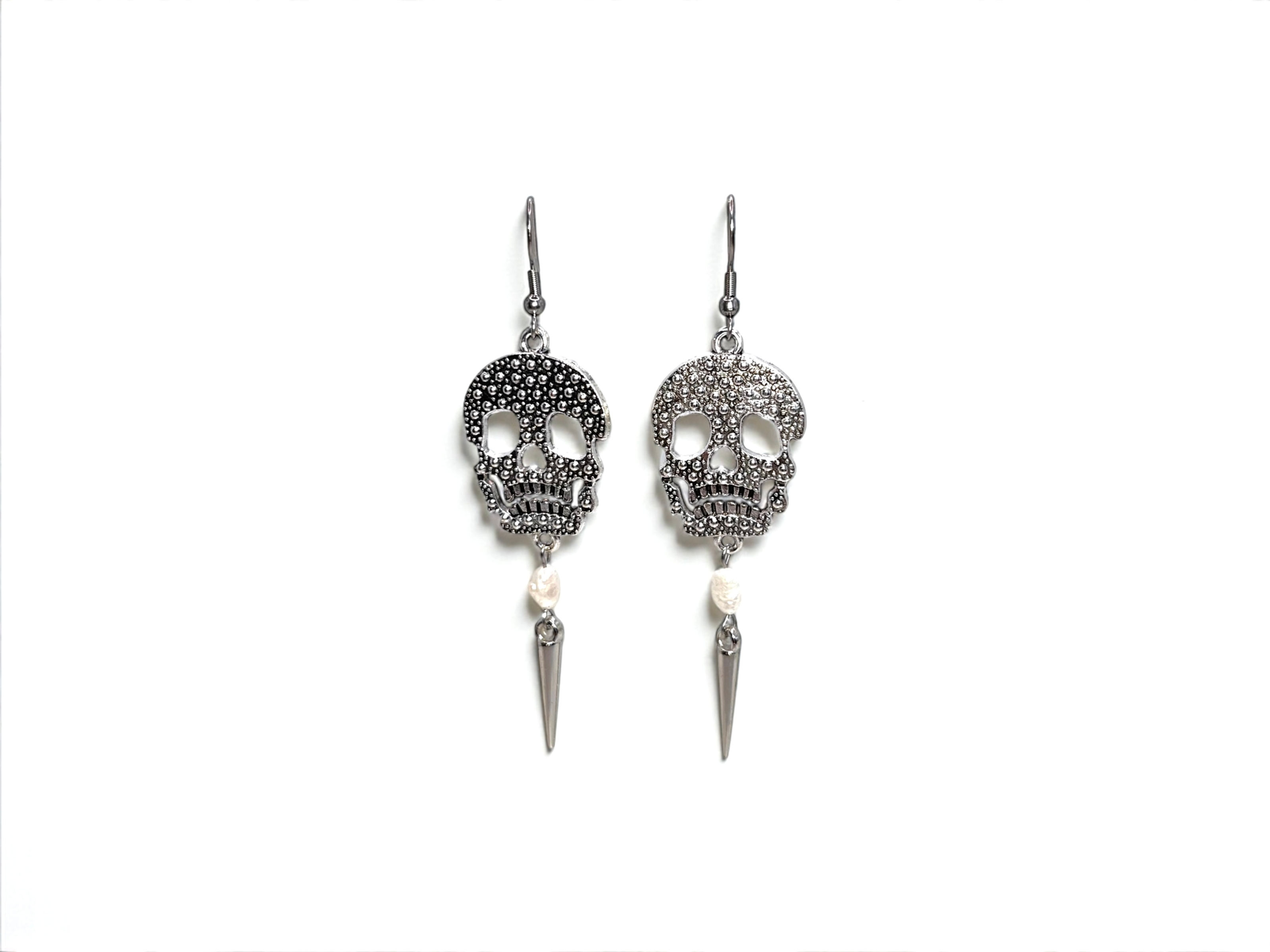 Memento Nocturne Earrings