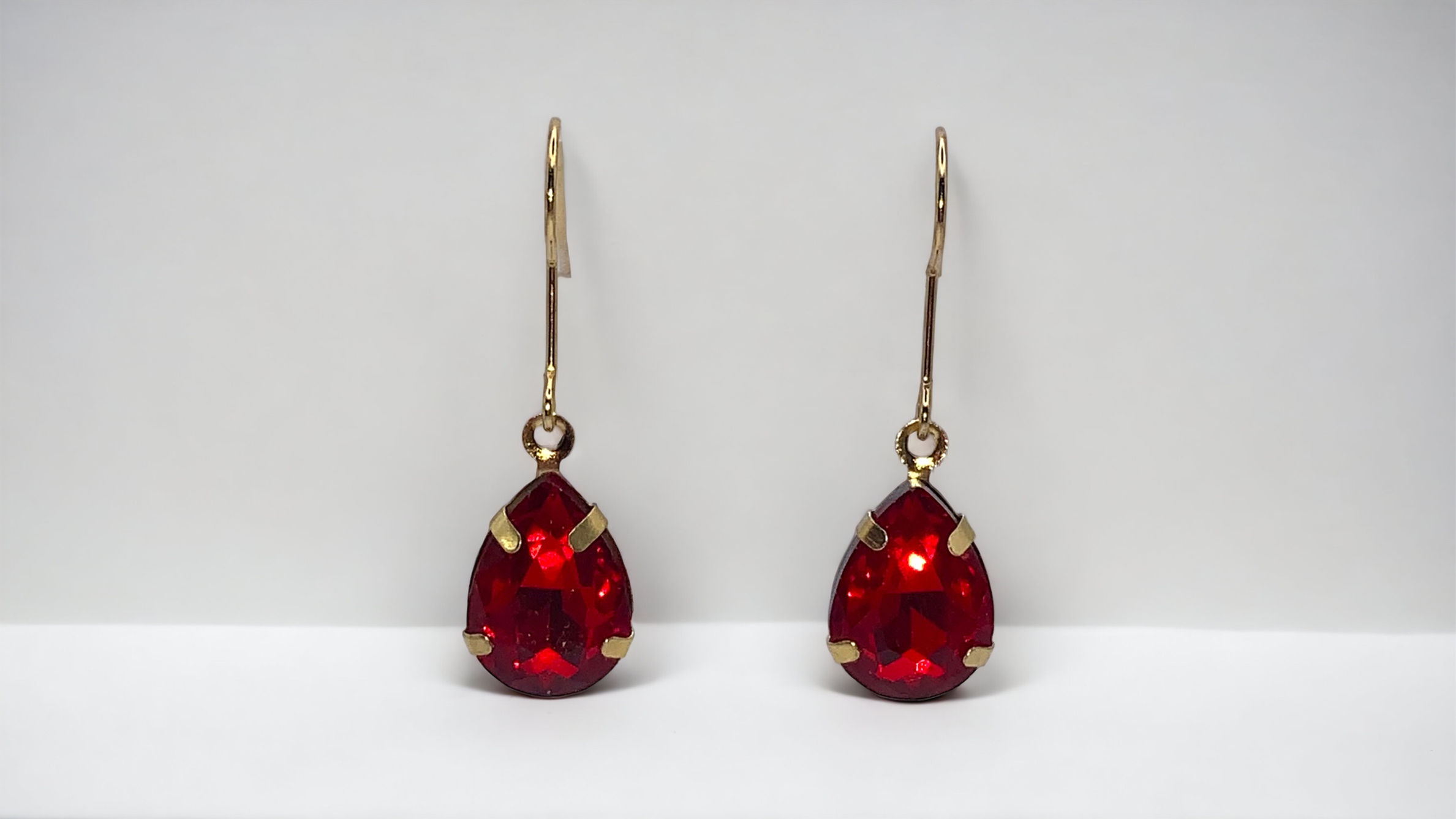Regency Red Teardrop Earrings 
