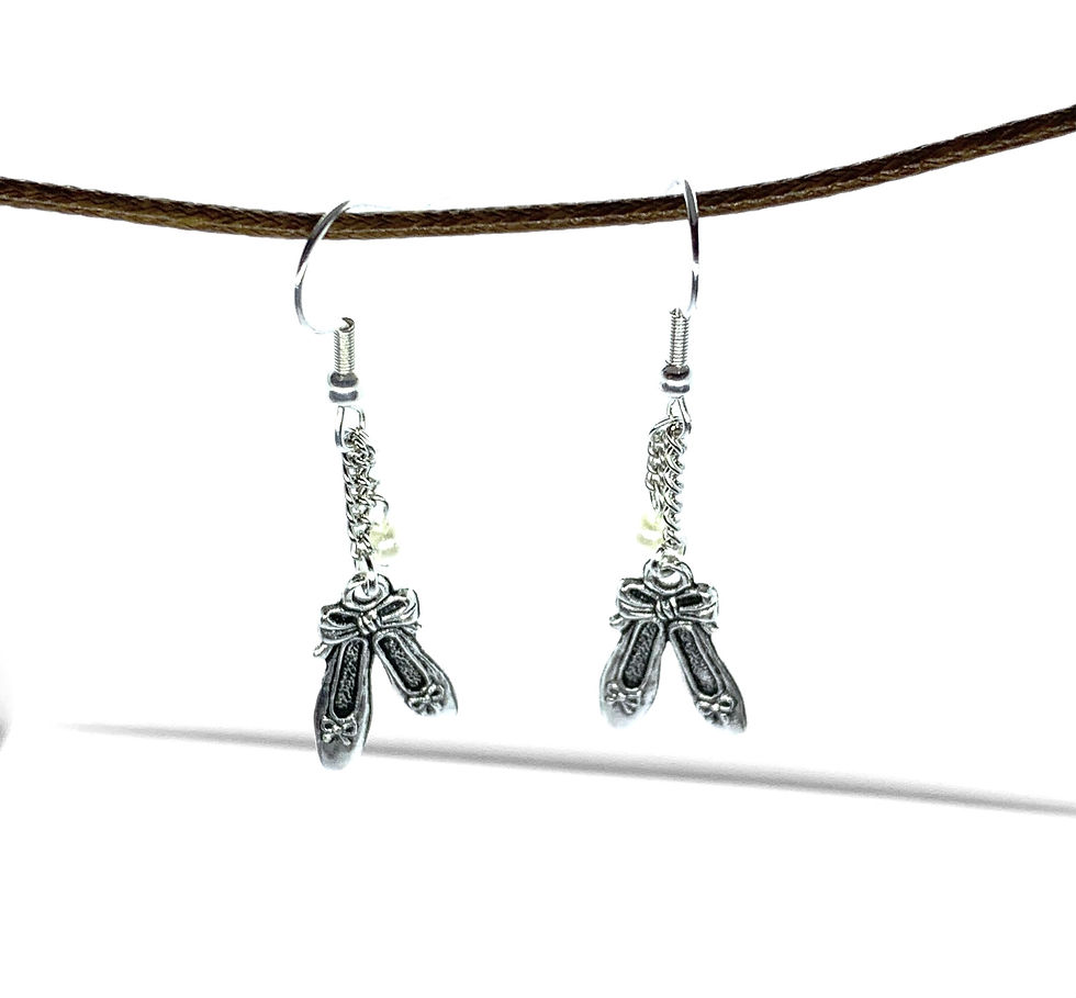 Miniatura: Ballet Slippers Earrings - Silver Plated Hooks