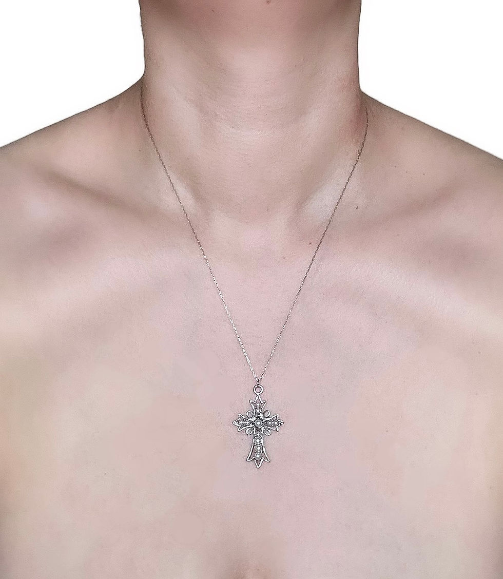 Miniatyrbild: The Luminous Cross Necklace