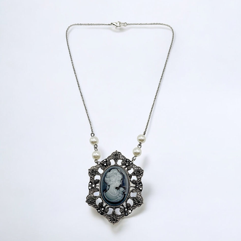 Thumbnail: Framed Cameo Necklace