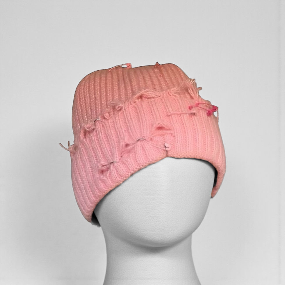 Miniaturbild: The Pink Reliquary Beanie 