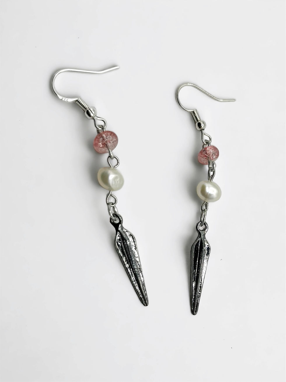 Miniature : Arrowhead Earrings with Natural Pearls