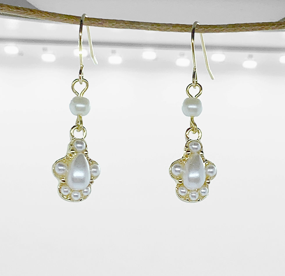 Miniatyrbild: Pearl Teardrop Earrings 