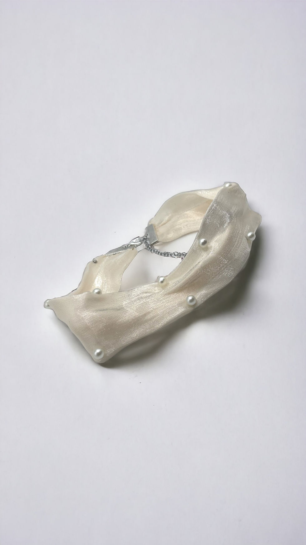 Miniature : The Pearl Cream Tulle Choker
