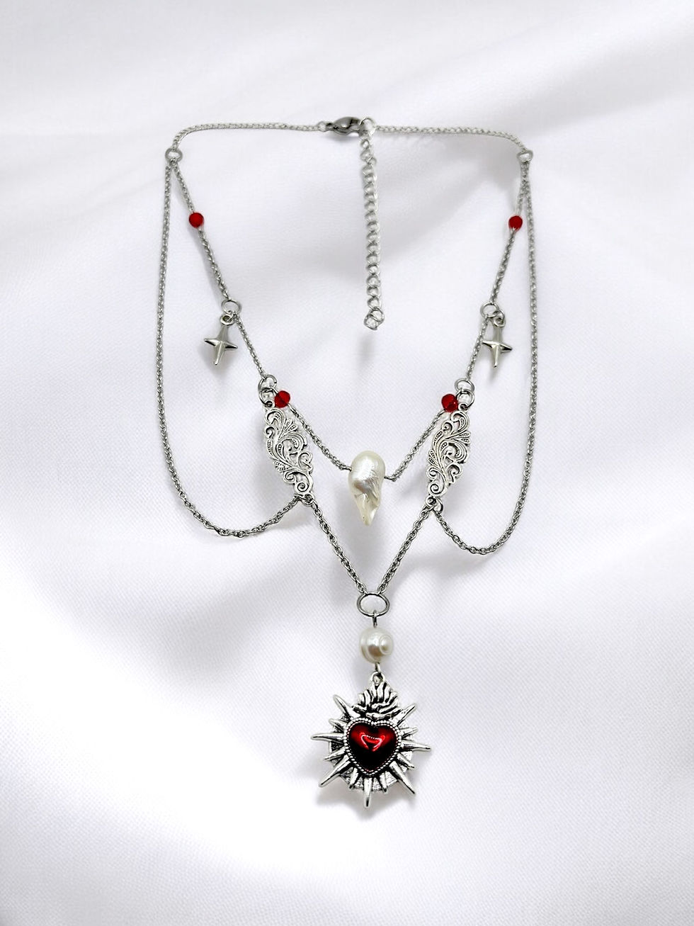Miniatura: The Crimson Heart Necklace