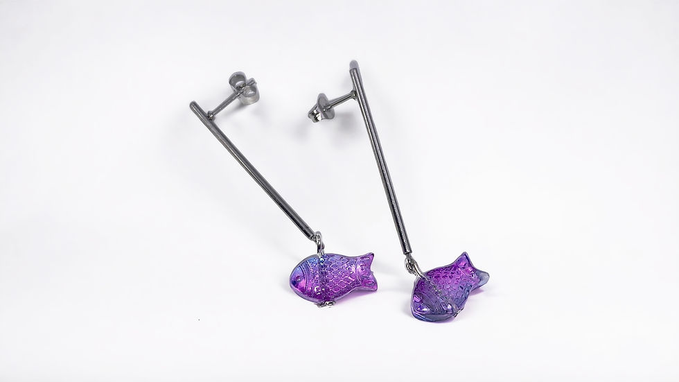 Miniature : Purple Fish Hooked Earrings