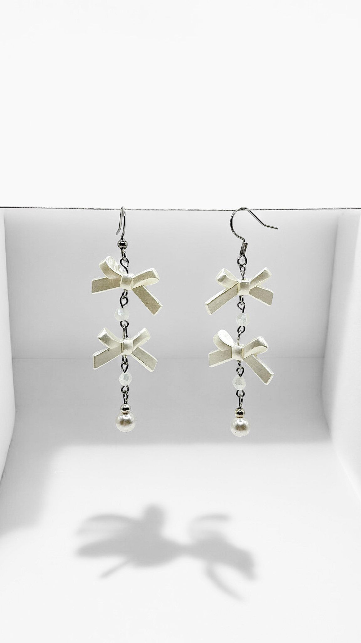 Twinkling Bow Earrings