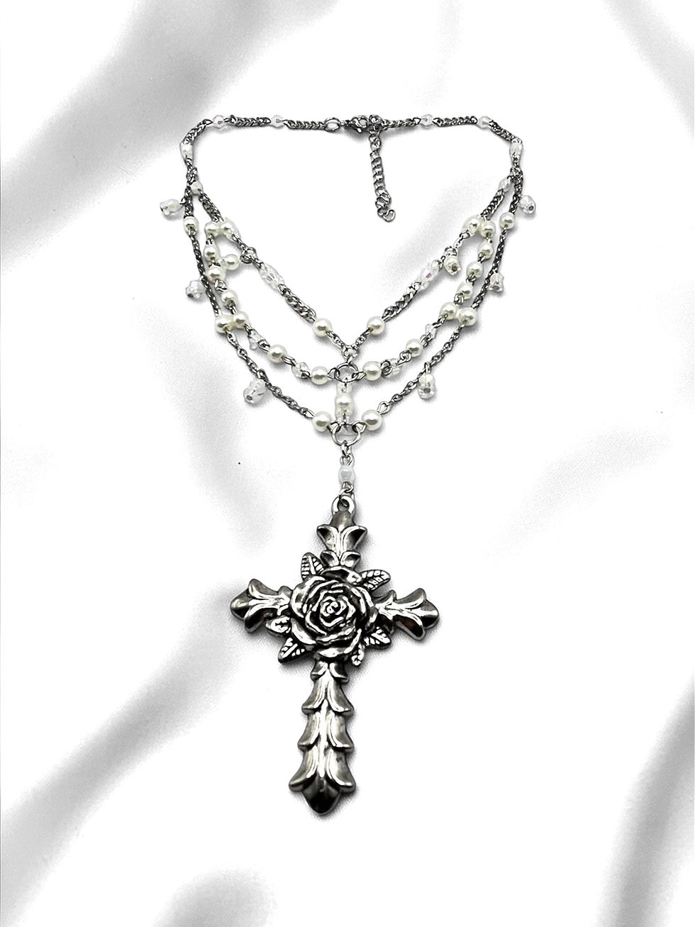 Miniatura: The Rosethorn Devotion Necklace