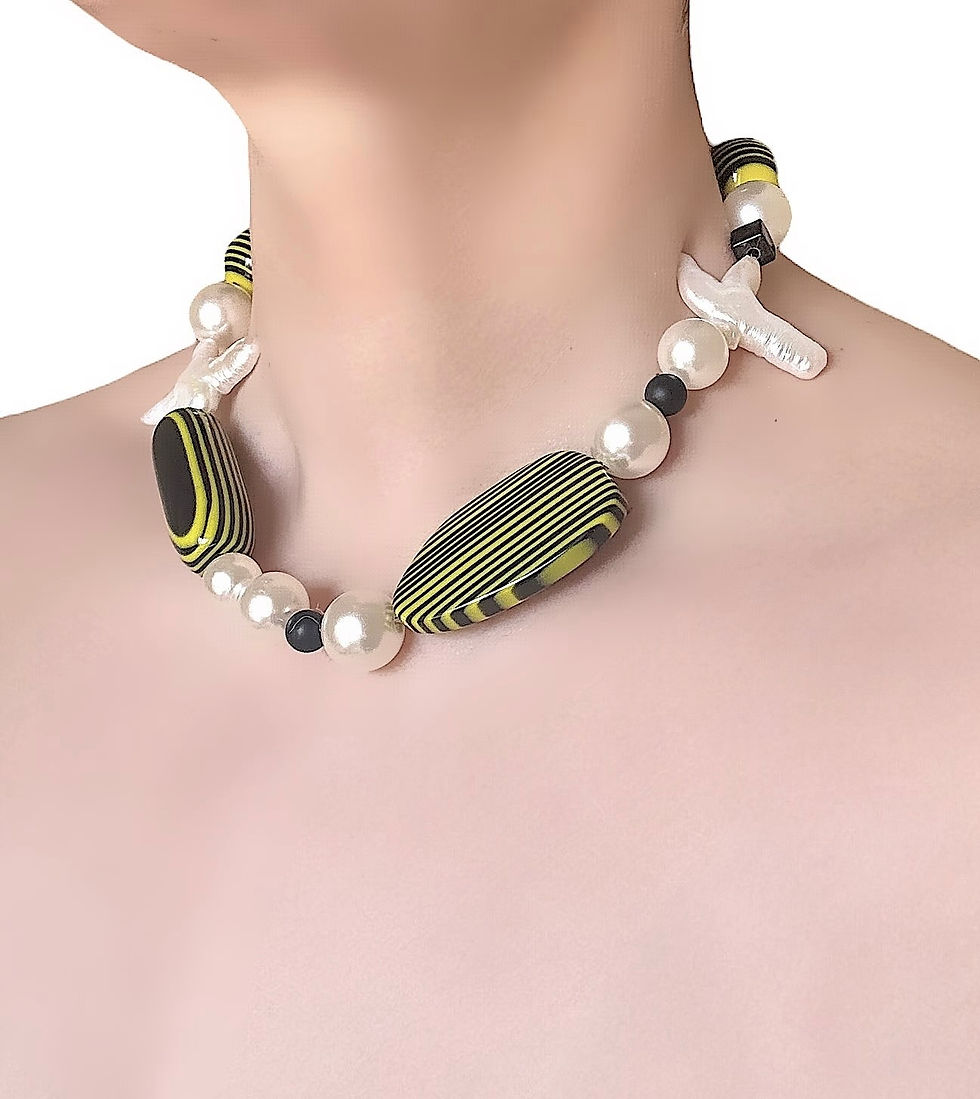 Miniature : Cross Pearl Carnival Necklace