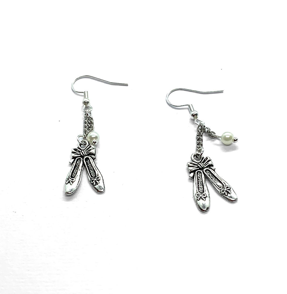 Miniatura: Ballet Slippers Earrings - Silver Plated Hooks