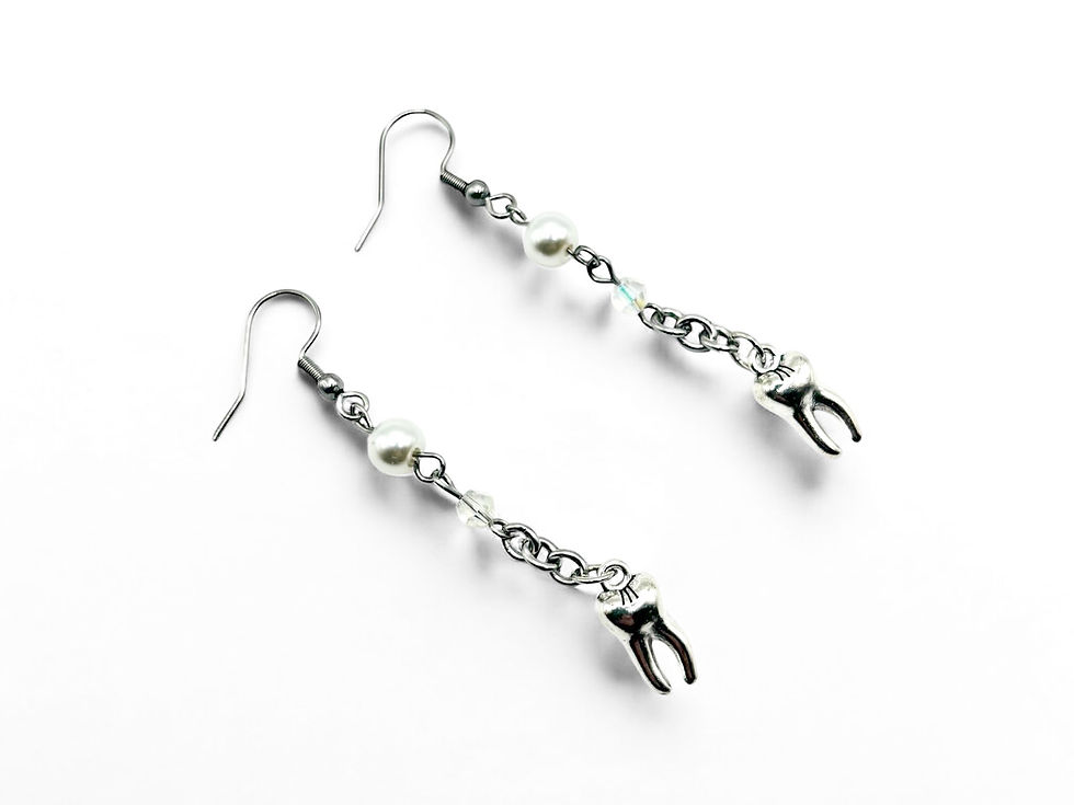 Miniatyrbild: Tooth & Pearl Drop Earrings