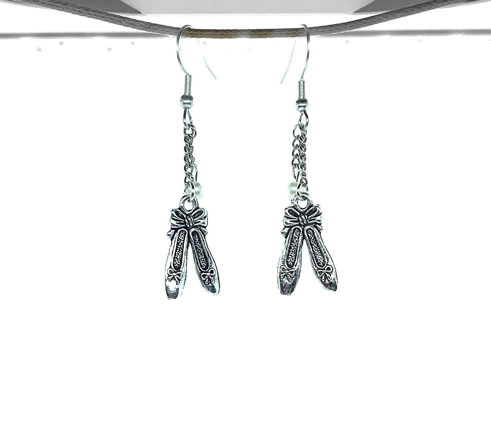 Miniatura: Ballet Slippers Earrings - Silver Plated Hooks