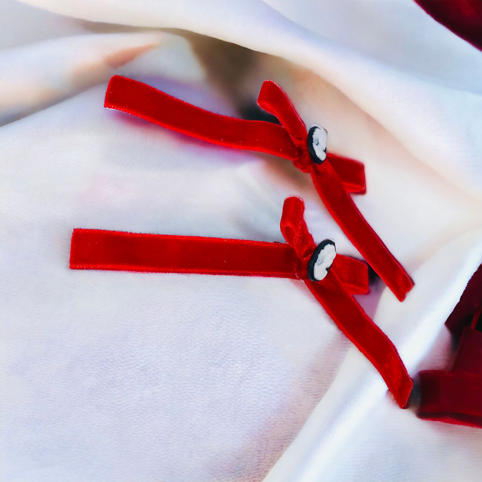 Miniature : Red Velvet Cameo Bow Hair Clips