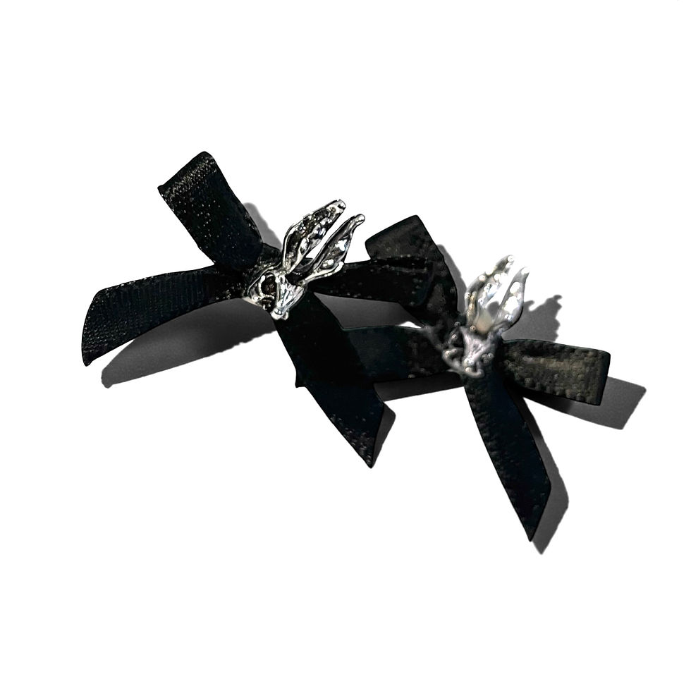 Miniature : Nocturne Hare Bow Earrings