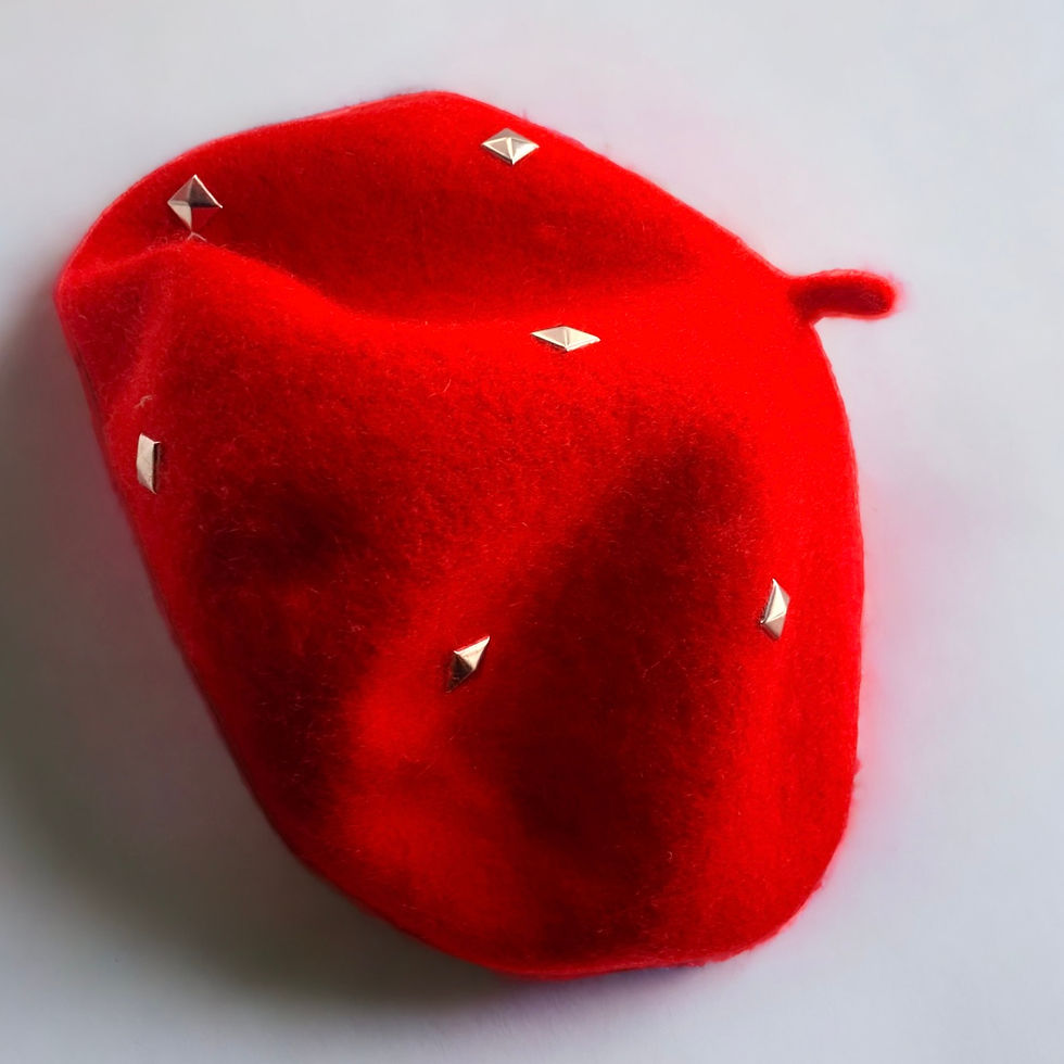 Miniature : Red Beret with Pyramid Spikes