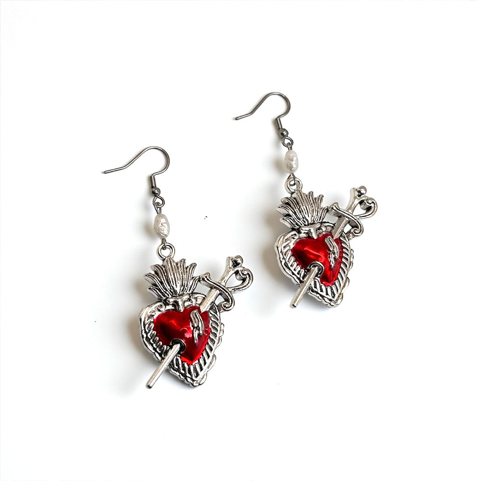 Miniaturbild: Sacred Wound Heart Earrings 