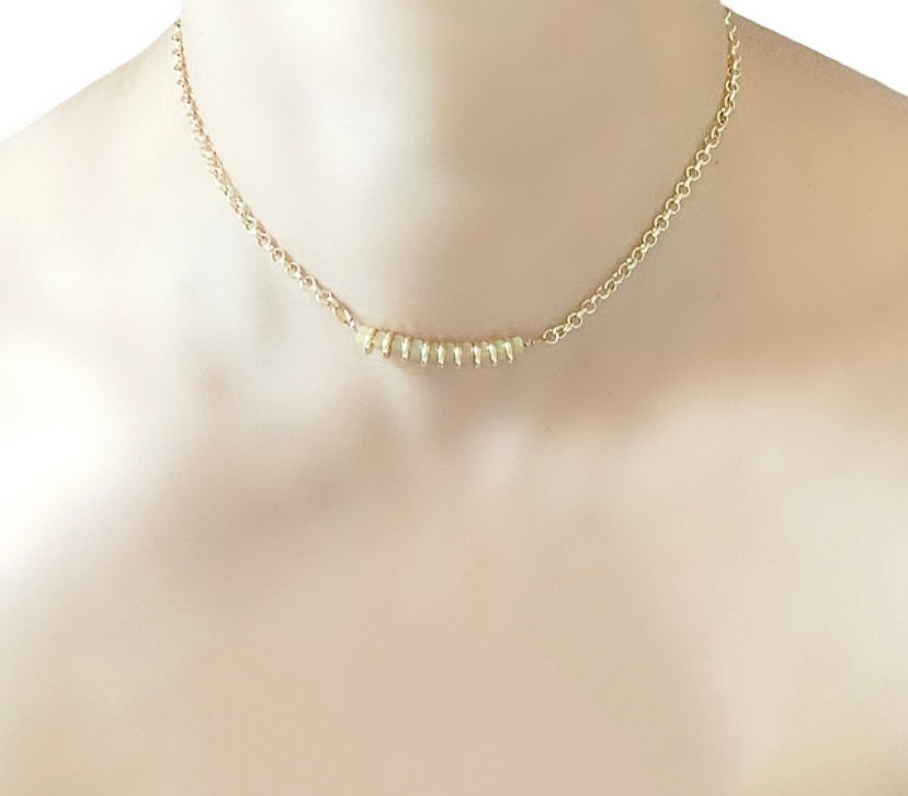 Miniatyrbild: Opalescent Necklace with Ethiopian Opal