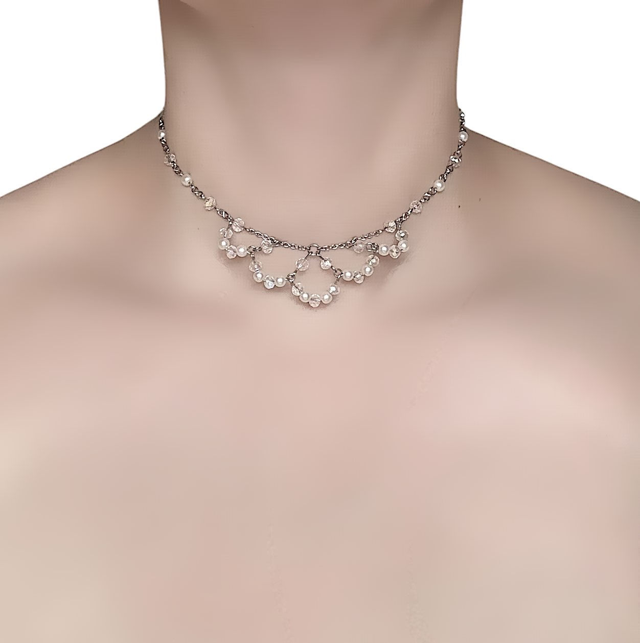 Moonlace Pearl Garland Necklace