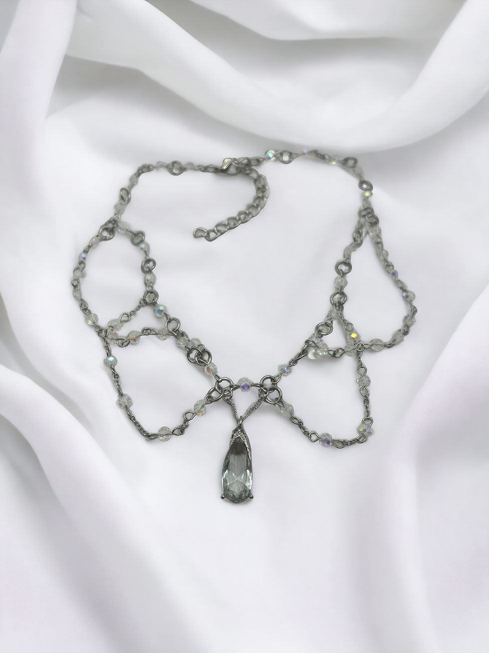 Miniatura: The Enchanting Glass Drop Choker