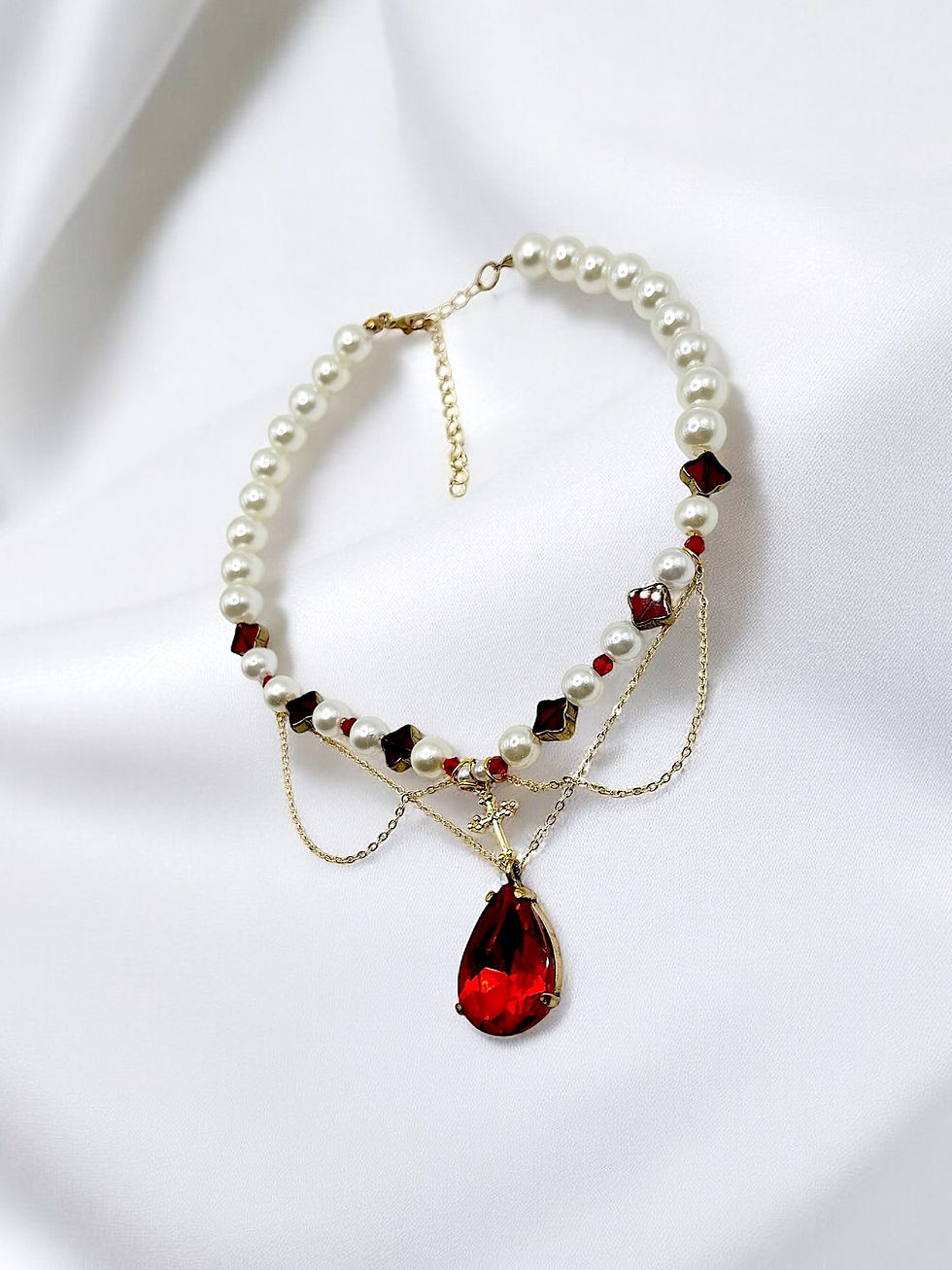 Miniature : The Queen's Gambit Choker
