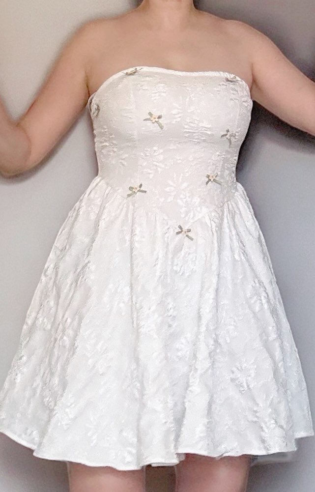 Miniature : Jacquard Flare Dress with Embroidered Flowers