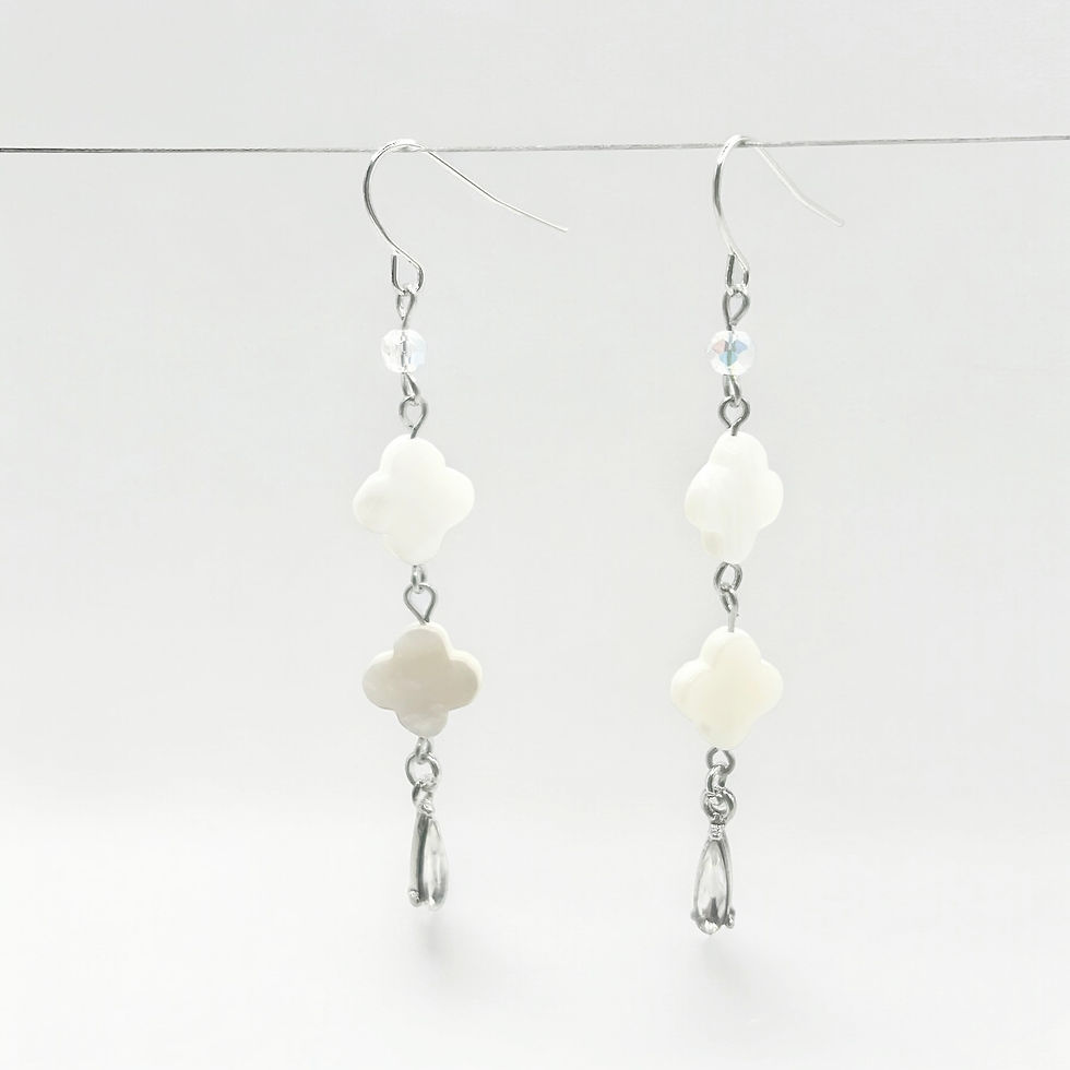 Miniatura: Crystal Clover Kiss Earrings