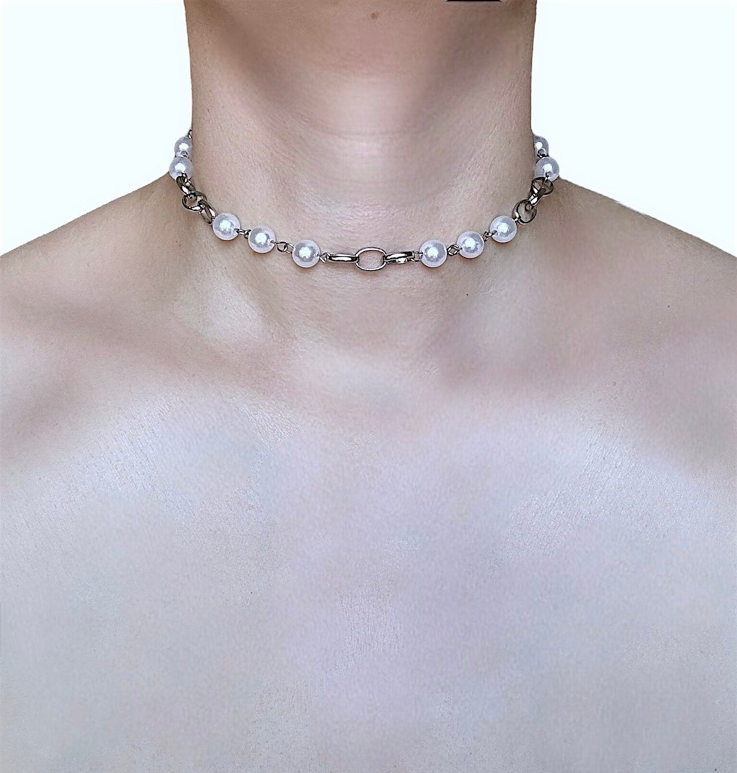 Pearl Power Choker