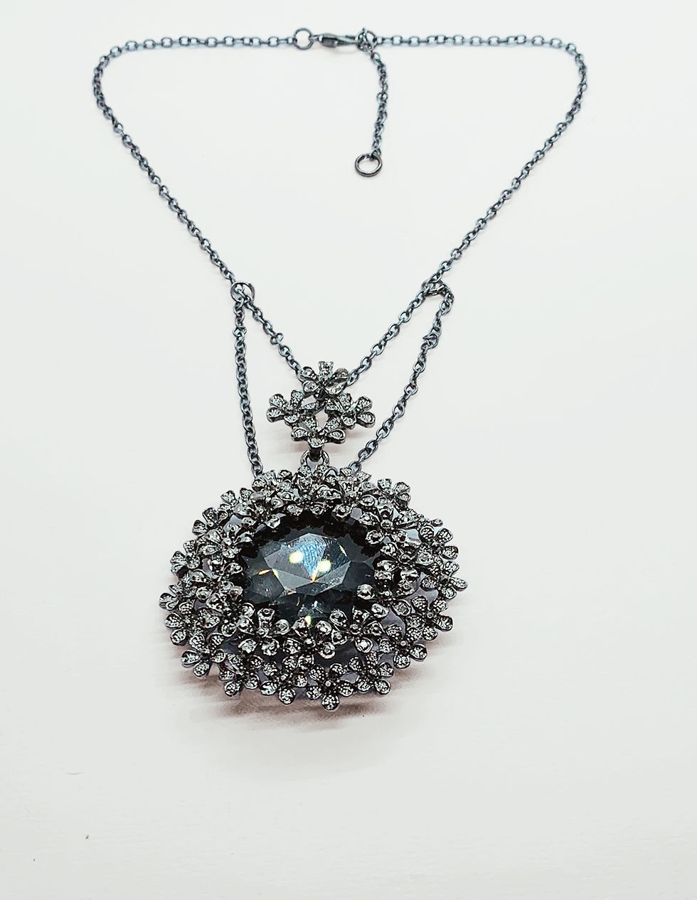Miniatyrbild: Darkness Floral Pendant Choker