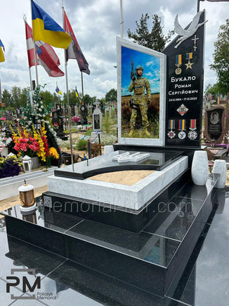 купить памятник на могилу Камень-Каширский