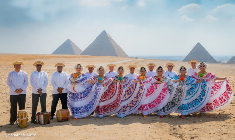 Panamá Folklore en las Pirámides de Egipto 2018