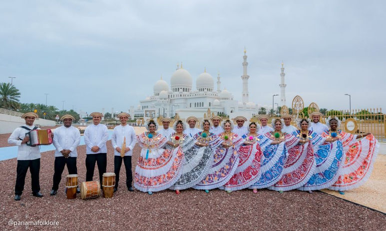 Panamá Folklore en la Mezquita Sheikh Zayed 2019