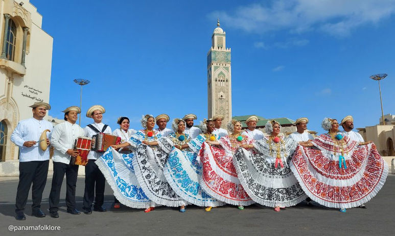 Panamá Folklore en la Mezquita Hassan II Casablanca Marruecos 2022