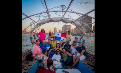 Artistas de Panamá Folklore en recorrido cultural por el Río Nilo, Egipto