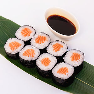 Salmon roll