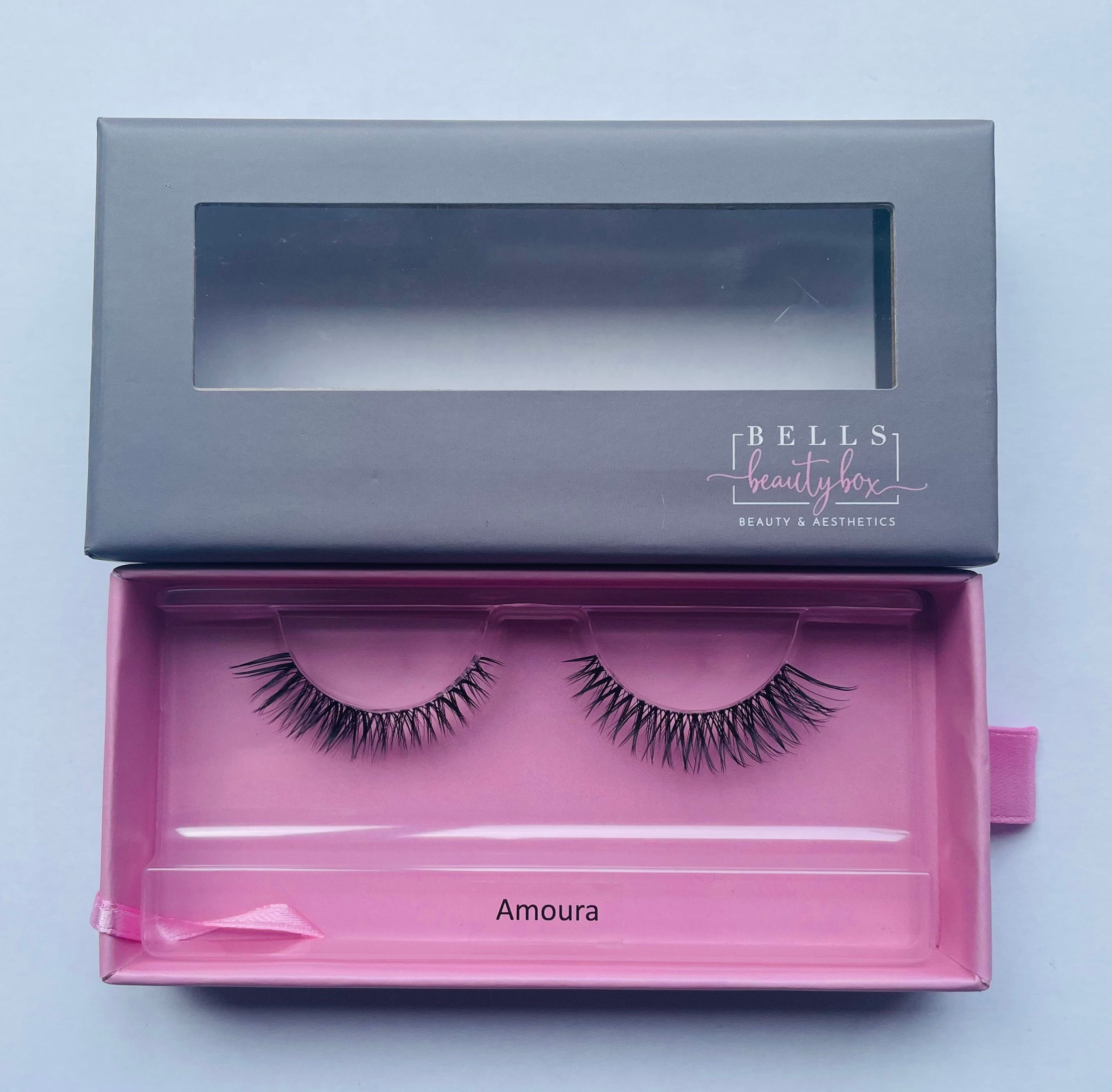 Bells Beauty Box Bandless Lashes - AMOURA