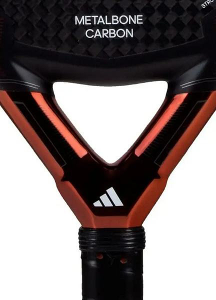 ADIDAS METALBONE CARBON 3.3 2024 (zoom).png