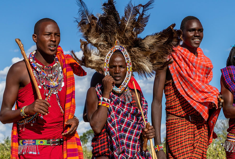 Masai en la zona de Masai Mara @eduardodelalamo
