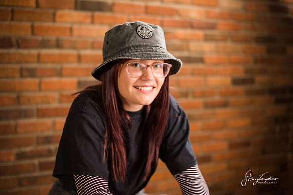 PoundItHipHopStudioHeadshots-RedDeerAlbe