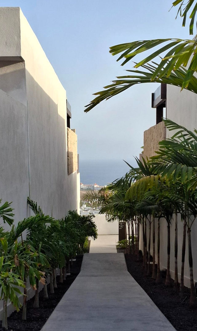 Nieuw hotel op Tenerife, in hedendaagse stijl, voor een stijlvol verblijf