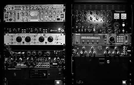 129H STUDIO Racks2