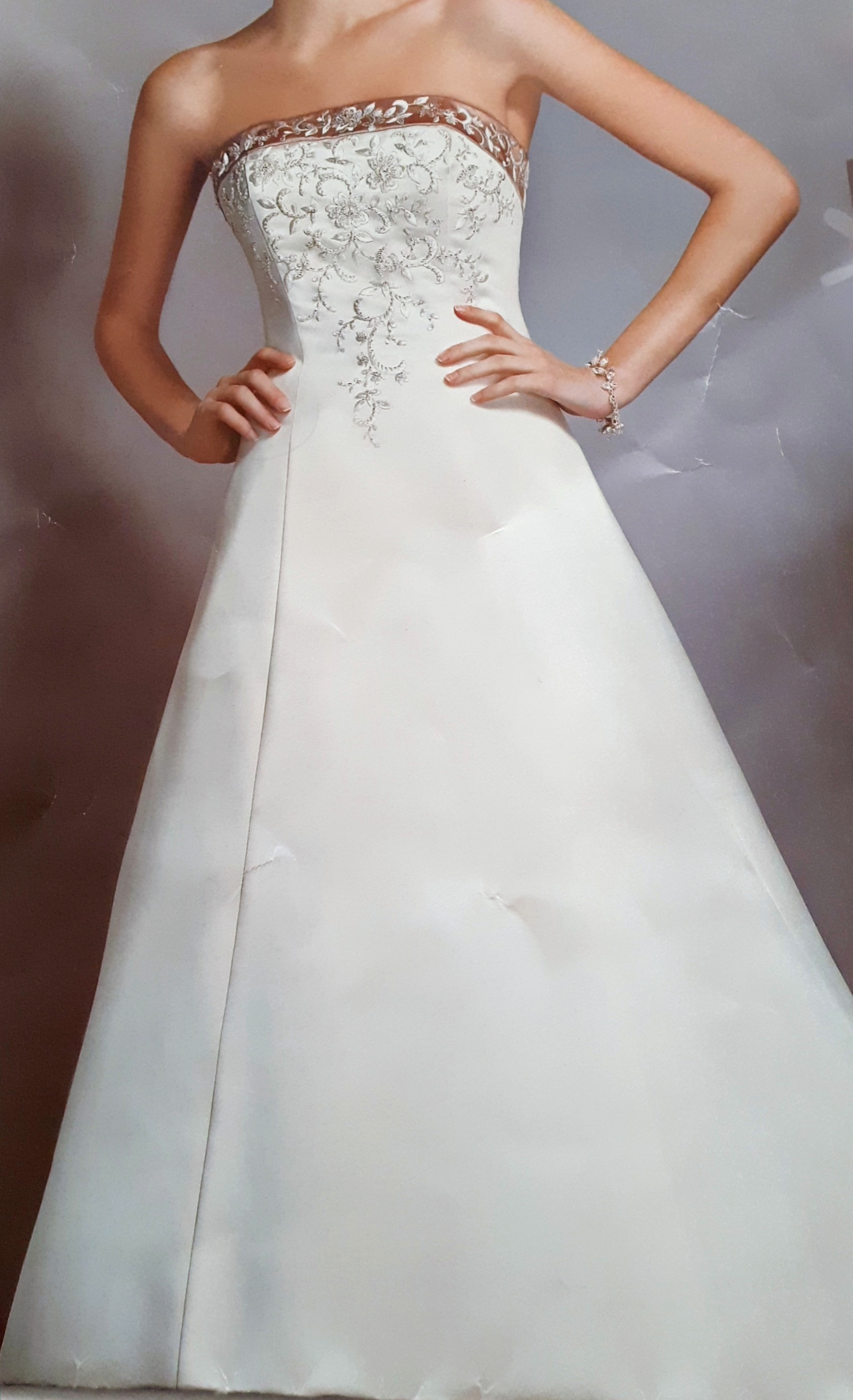 1-IVORY & MOCHA- SATIN