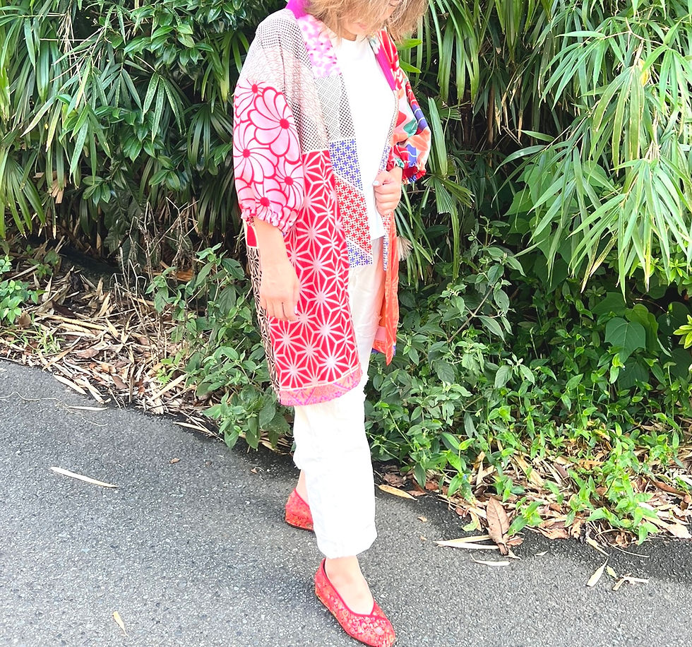 Super Rare Pattern Antique Kimono Gown | MomoyoStoby