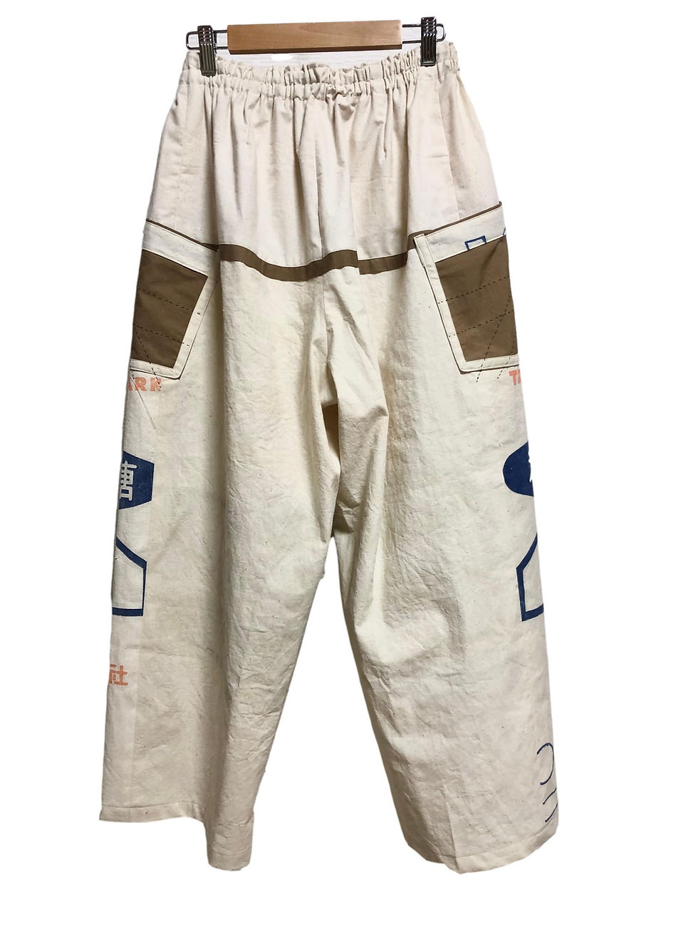 サムネイル： カラフルで個性的な手ぬぐい製パンツ