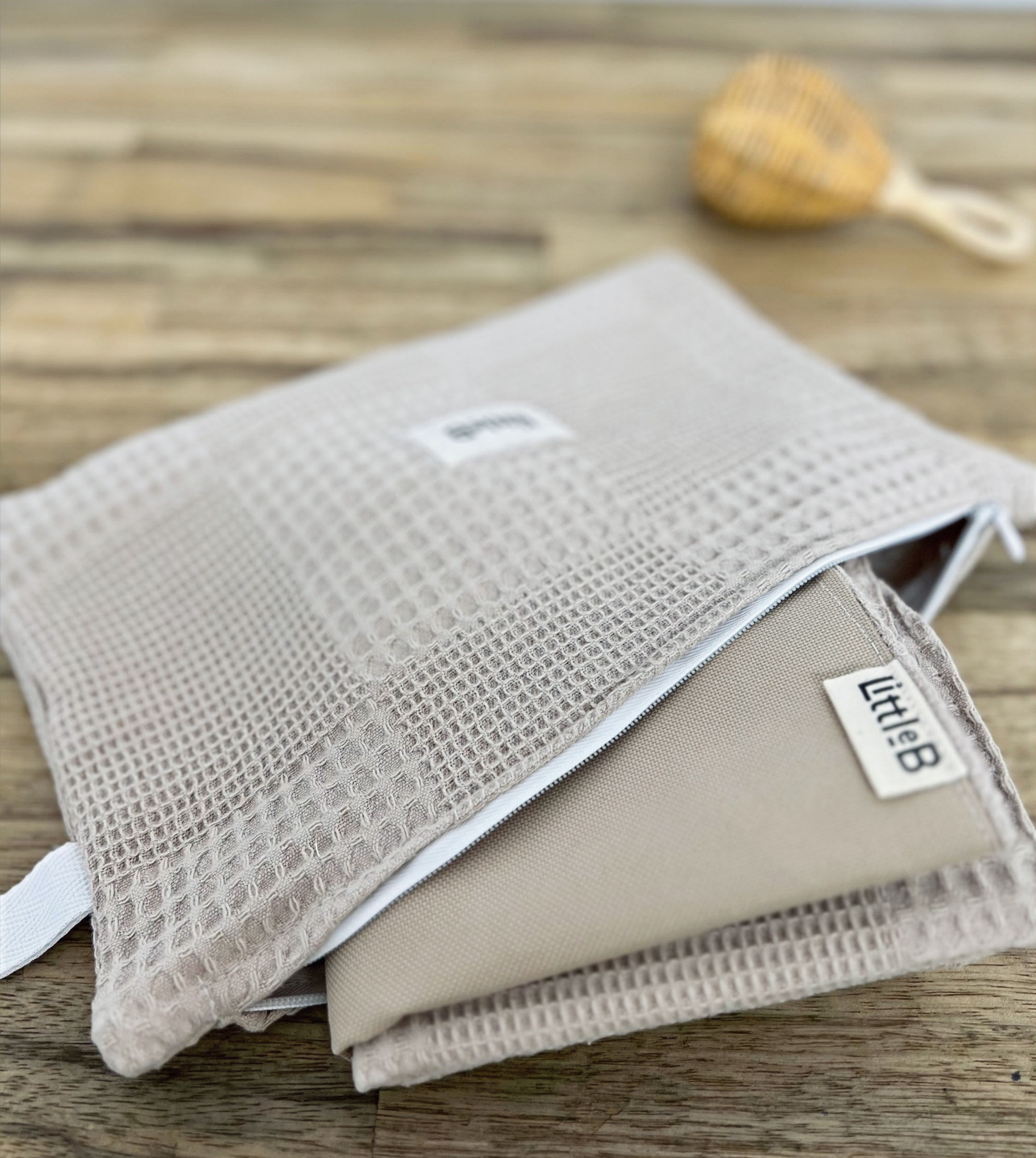 Mommy Clutch - נרתיק החתלה