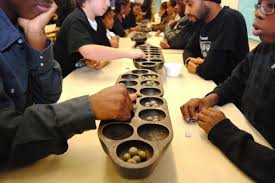 Oware : De la sagesse ancestrale ghanéenne à un sport intellectuel moderne